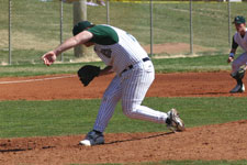 Curtis Porter pitching