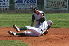 Tyler Cardon reaches second safely on the play