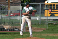 Curtis Porter pitching