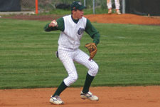 Tyler Cardon makes infield play