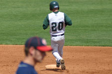 Shawn Stinson easily takes second base